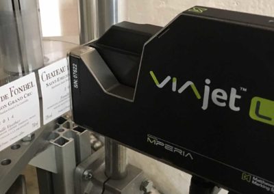 VIAjet L Series, Repiquage d'étiquette des bouteilles